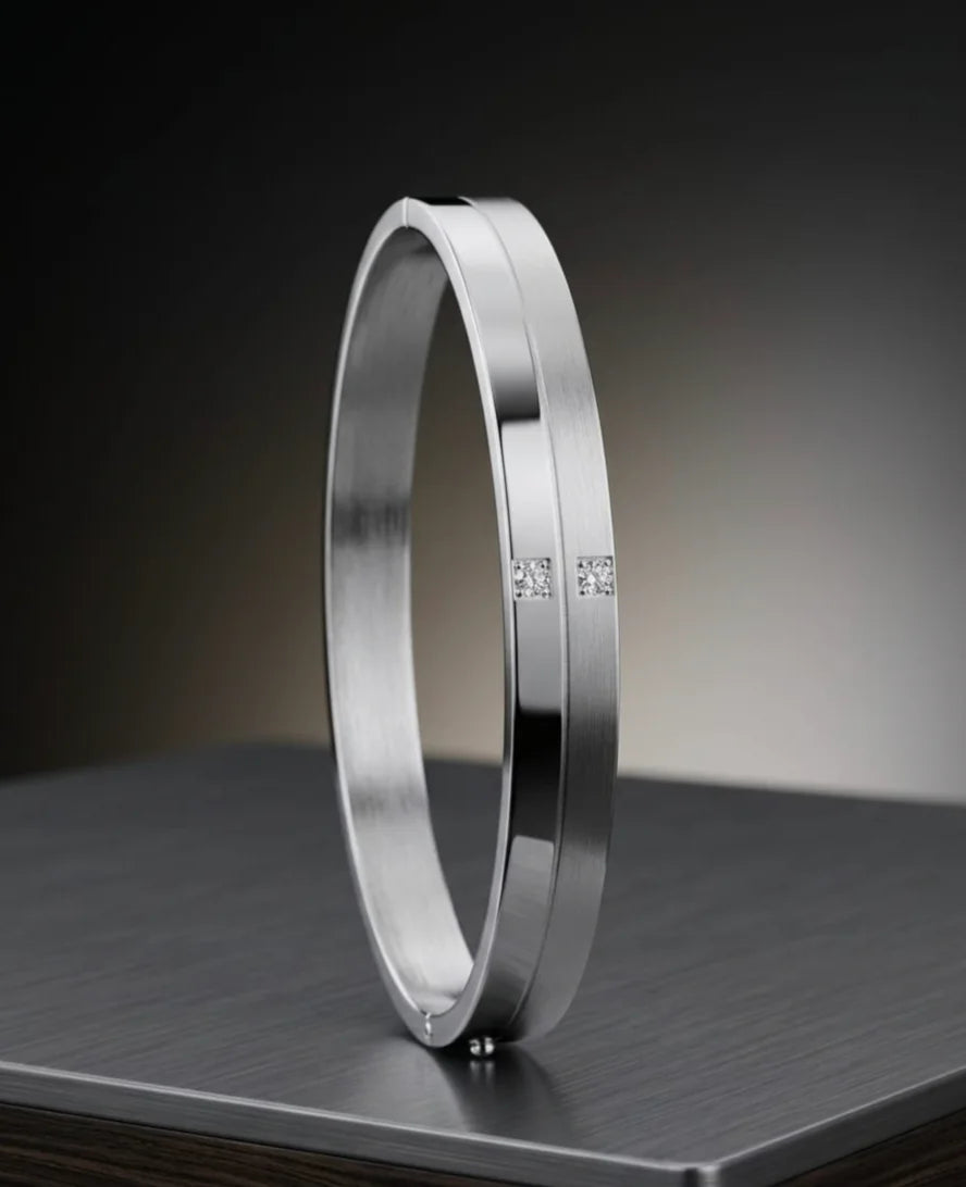 Anti Tarnish Elegant Men's Silver Kada Bracelet