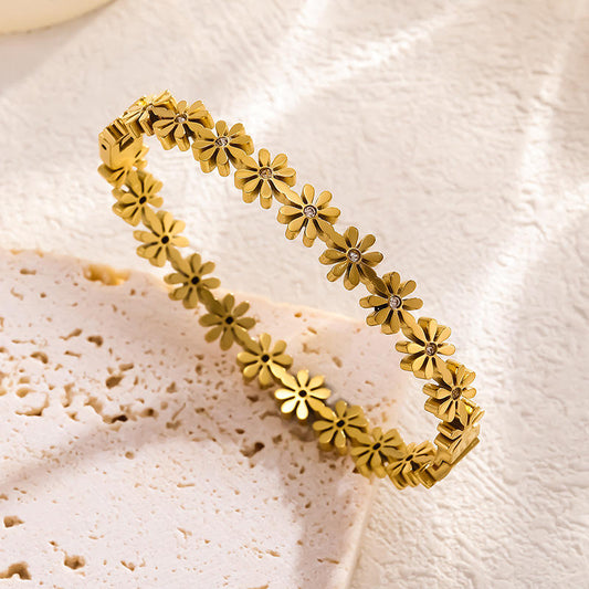Anti Tarnish Daisy Flower With Stone Bangle Bracelet