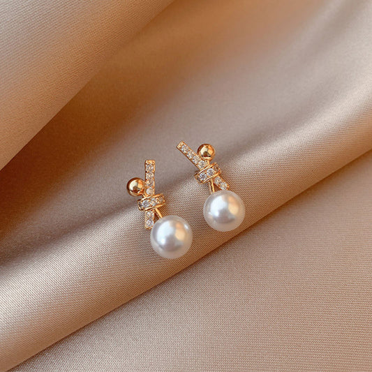 Elegant Double-Sided Pearl Stud Earring