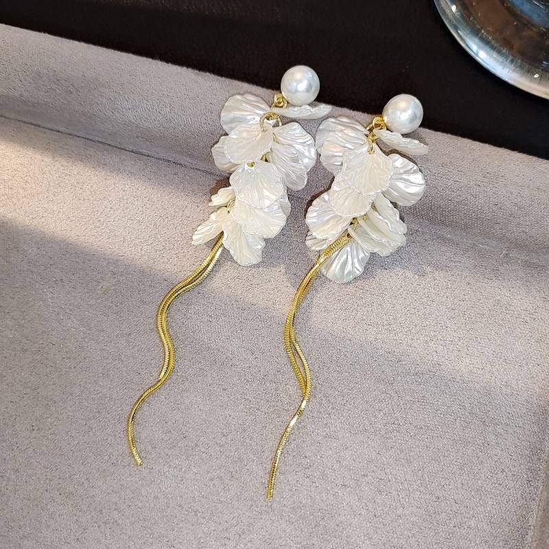 French Elegant Romantic Petal Tassel Earring