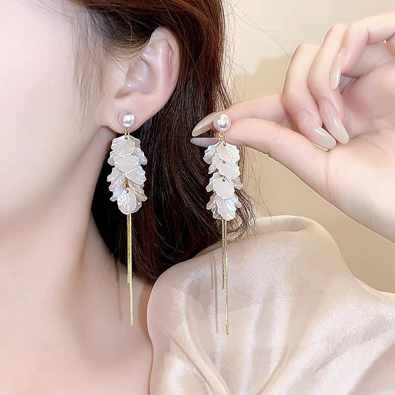 French Elegant Romantic Petal Tassel Earring