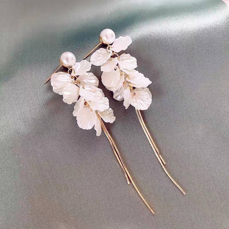 French Elegant Romantic Petal Tassel Earring