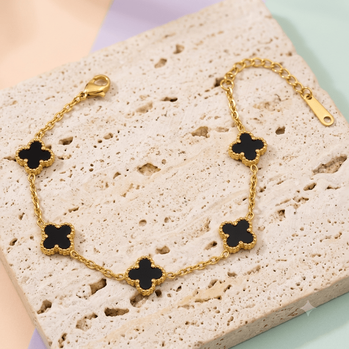 Anti Tarnish Elegant Trending Mini Clover Chain Bracelet