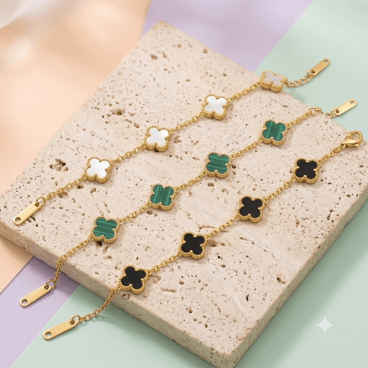 Anti Tarnish Elegant Trending Mini Clover Chain Bracelet