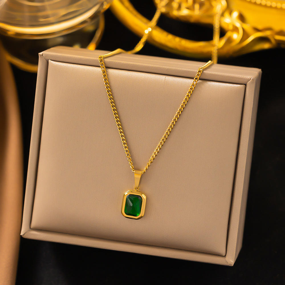Anti Tarnish Green Stone Chain Necklace