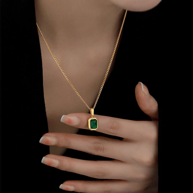 Anti Tarnish Green Stone Chain Necklace