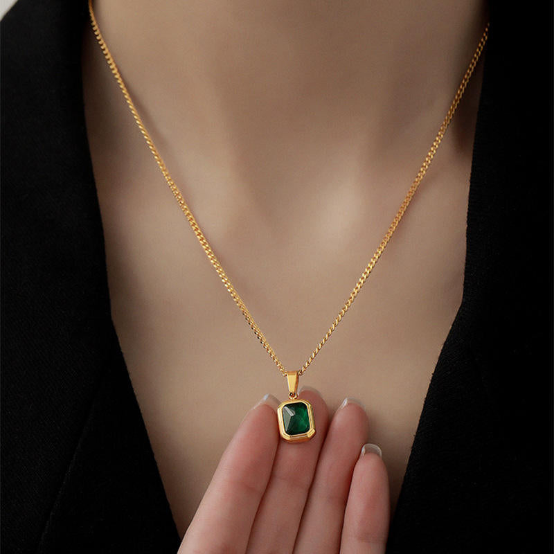 Anti Tarnish Green Stone Chain Necklace