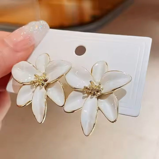 Vintage Flower Stud Earrings