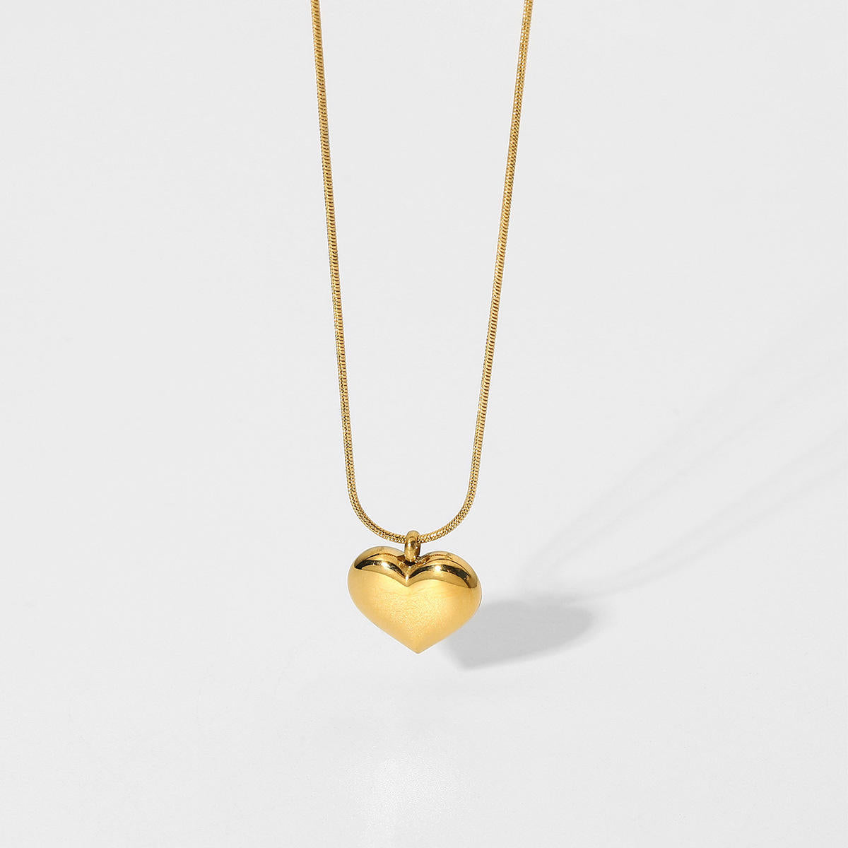 Anti Tarnish Classic Heart Chain Necklace