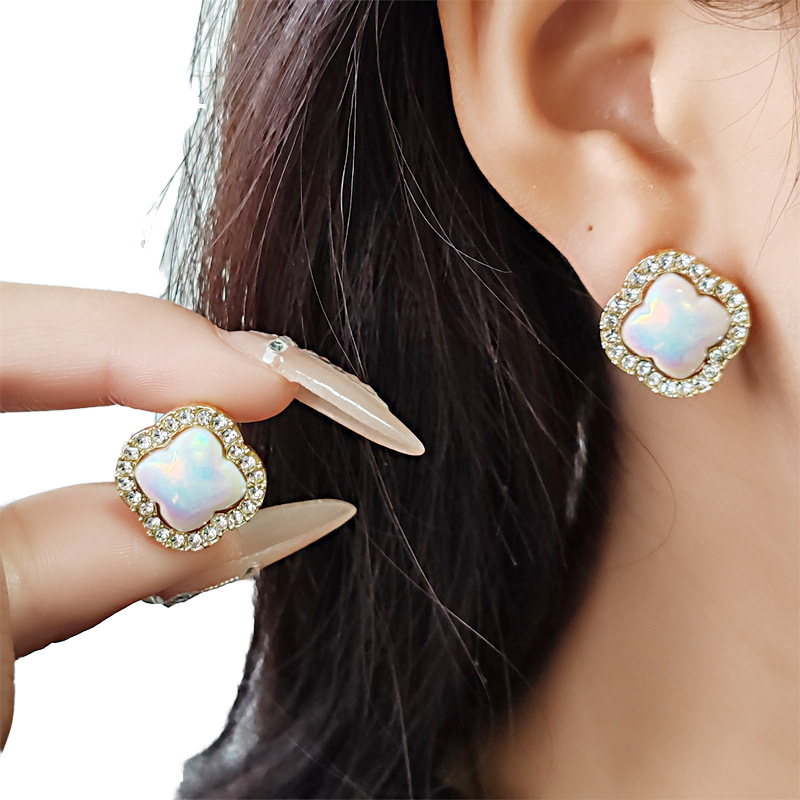 High-End Versatile Four-Leaf Clover Geometric Square Earrings