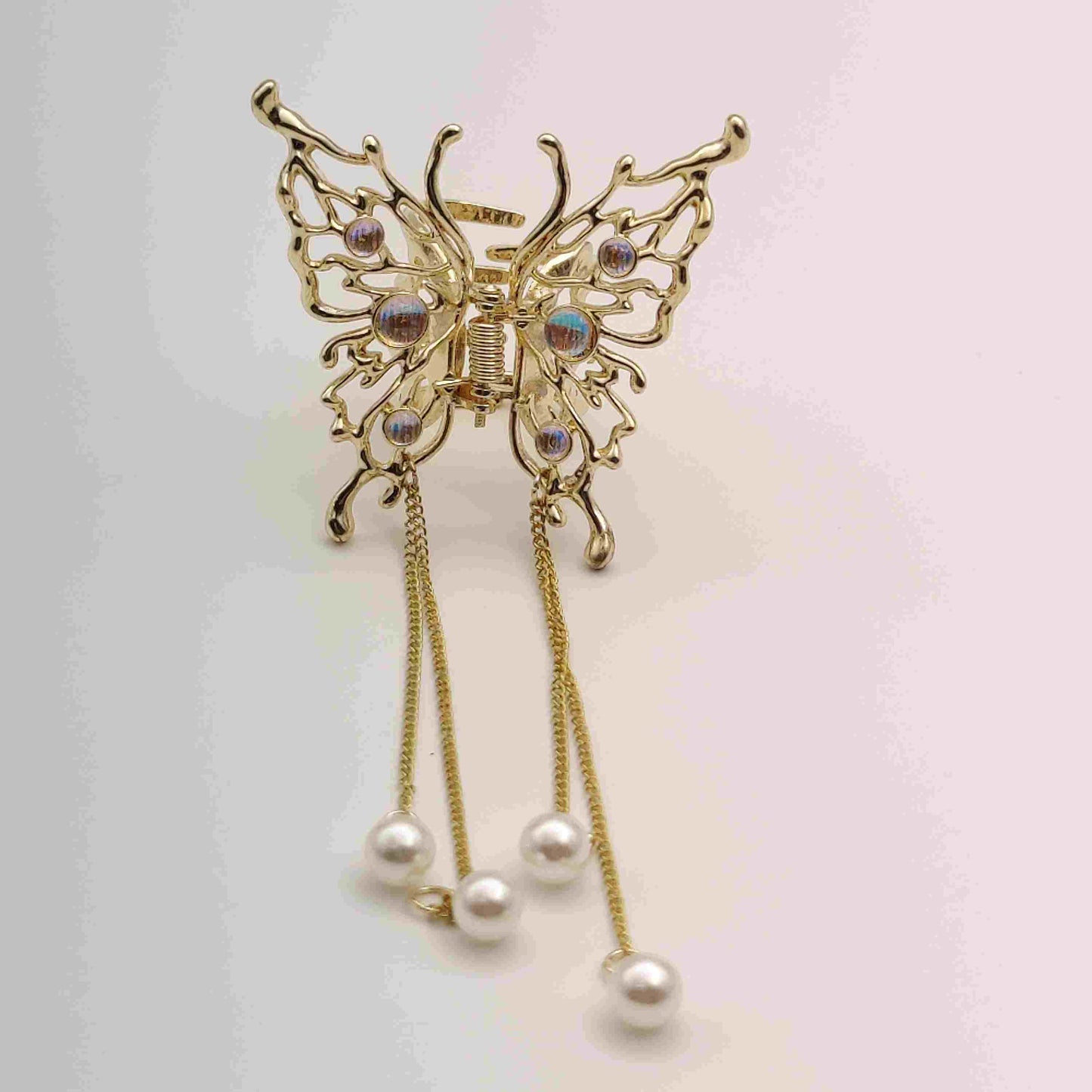 Elegant Butterfly Hair Clutcher With Drop Chain