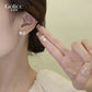 Light and Luxurious Temperament Retro Leaf Pearl Earring