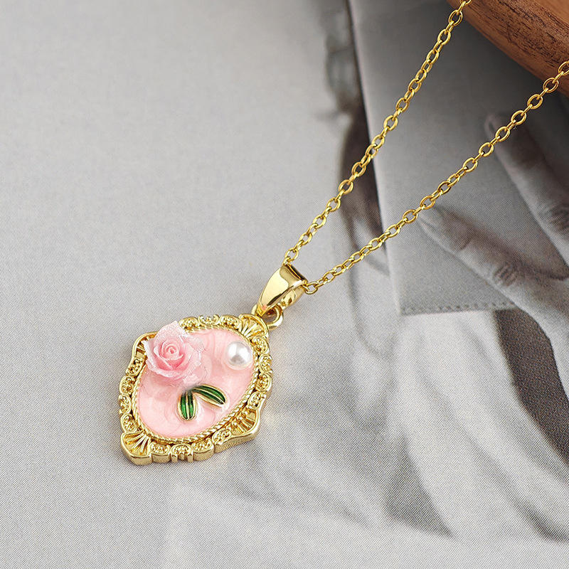 Anti Tarnish Retro Oval Flower-Painted Style Pendant Necklace
