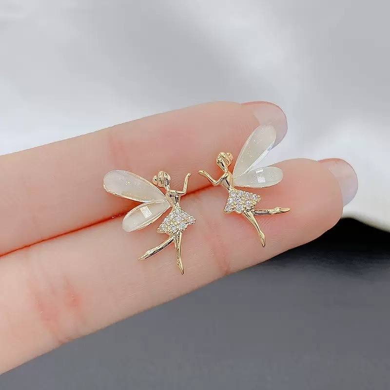 Trendy Light Luxury Design Inspired by Elves