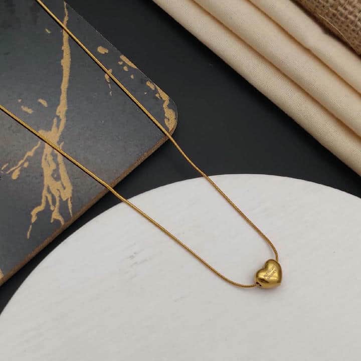 Anti Tarnish Classic Heart Chain Necklace