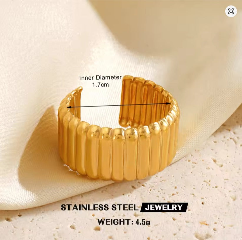 Anti-Tarnish Textured Curve Line Ring